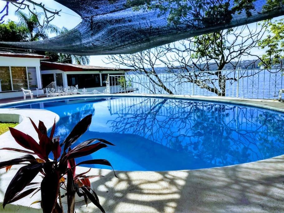 Habitacion Independiente A Pie Del Lago Con Ac Tequesquitengo Exterior foto